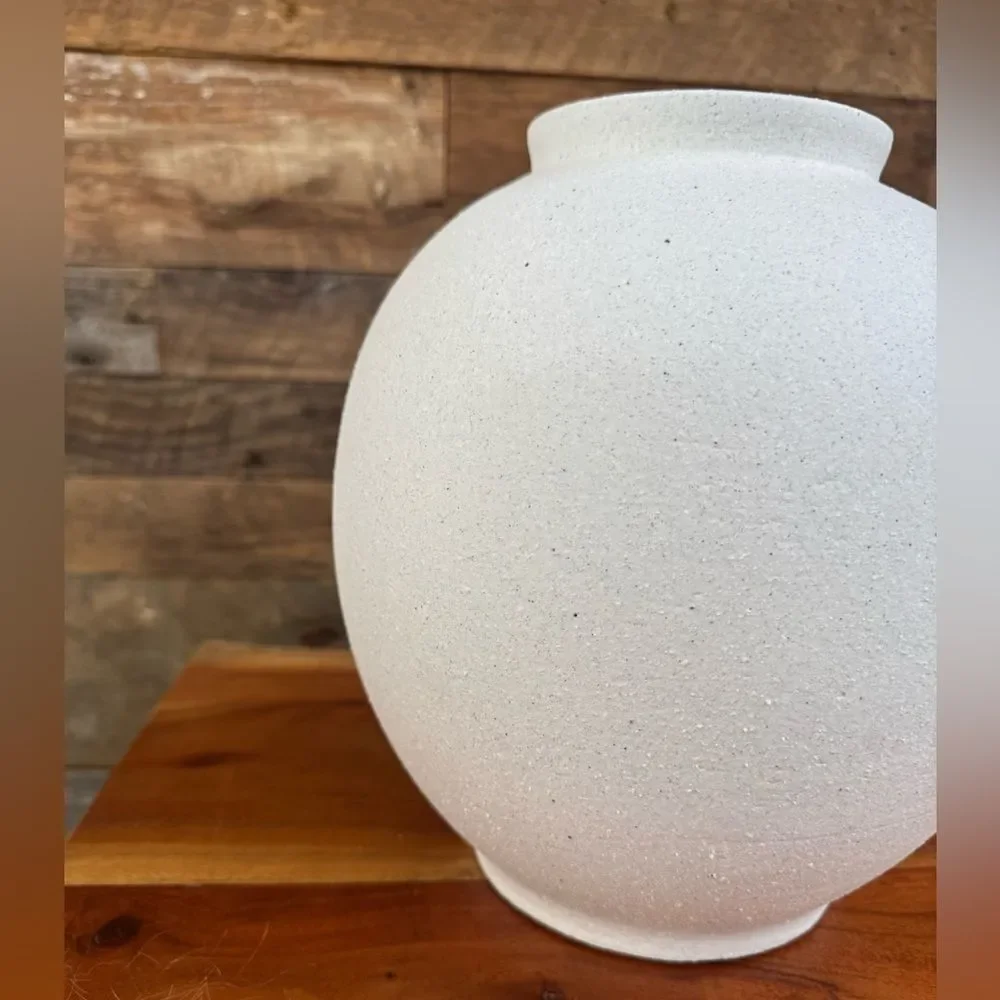 Brand New LE TAUCI White Sandstone Round Vase 10” Modern Minimalist Home Decor